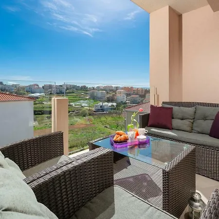 Olive Tree Apartment *